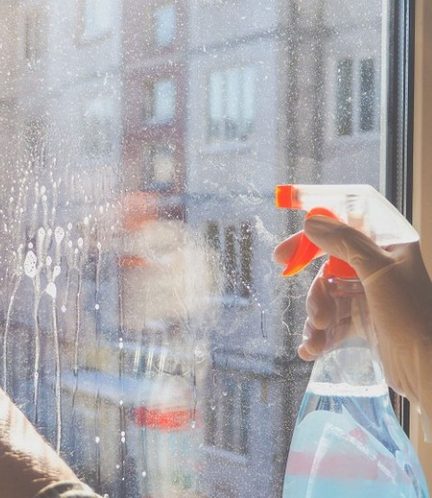 Мойка окон в Минске, Заказать мойку окон в квартире Минск, Услуга по мойке окон, Профессиональная мойка окон в Минске, Заказать мойку окон в доме Минск, Мойка окон в частном доме, Сезонная мойка окон в Минске, Клининговая компания мойка окон Минск,