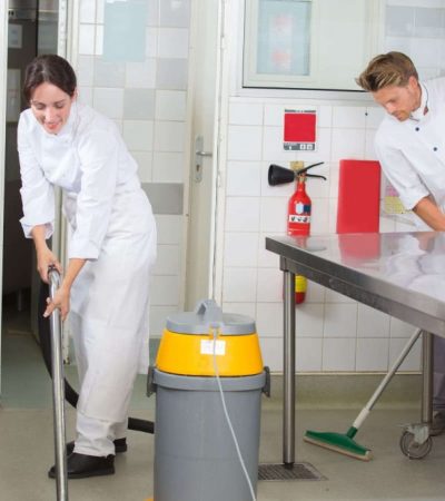 uborka-kafe-restoranov 1